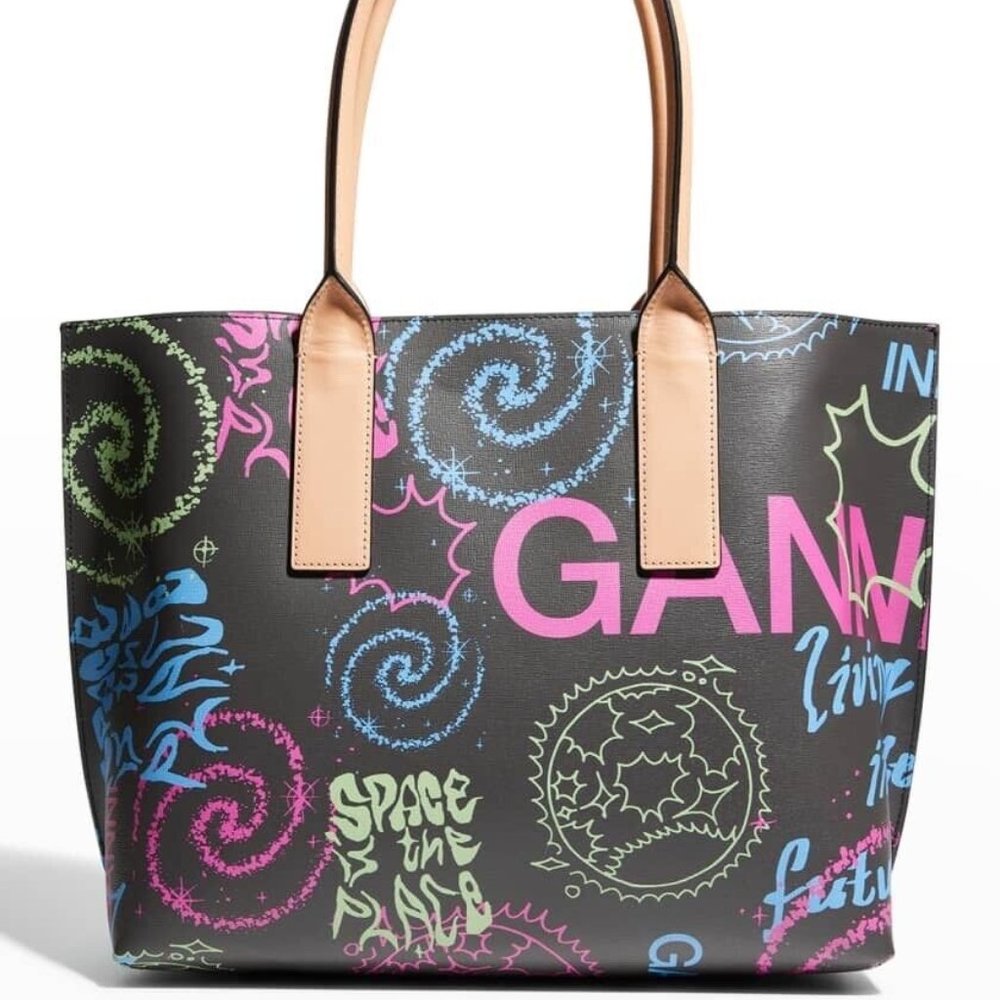 Ganni Banner Leather Tote Carmine Rose 530 Graphic Logo Eastwest Women's Handbag